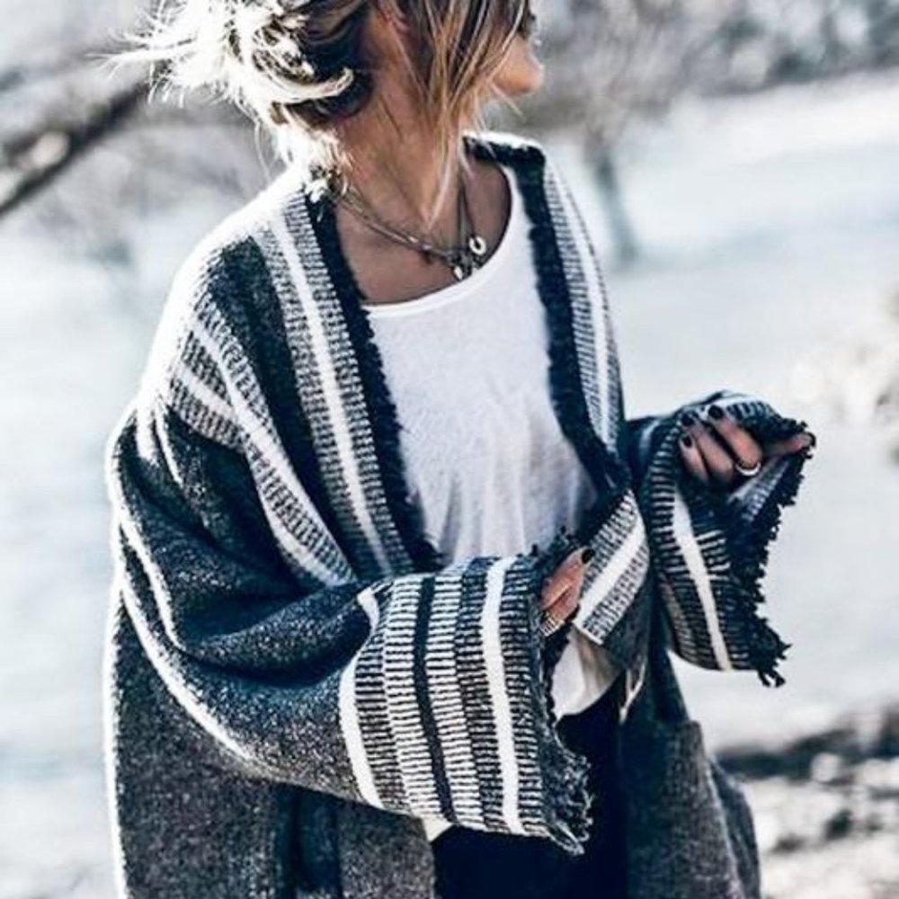 Cardigan with sleeves